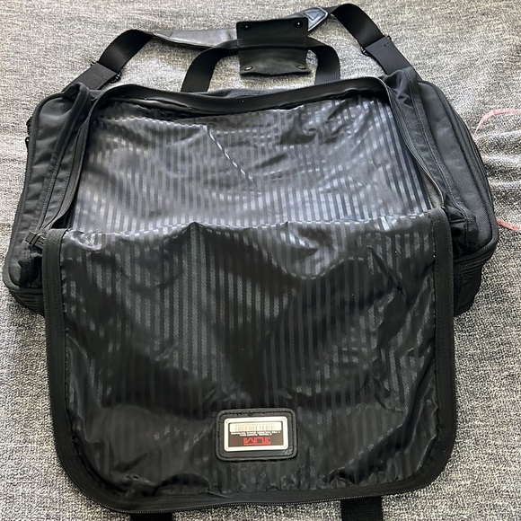 Tumi Travel Bag - Picture 8 of 11